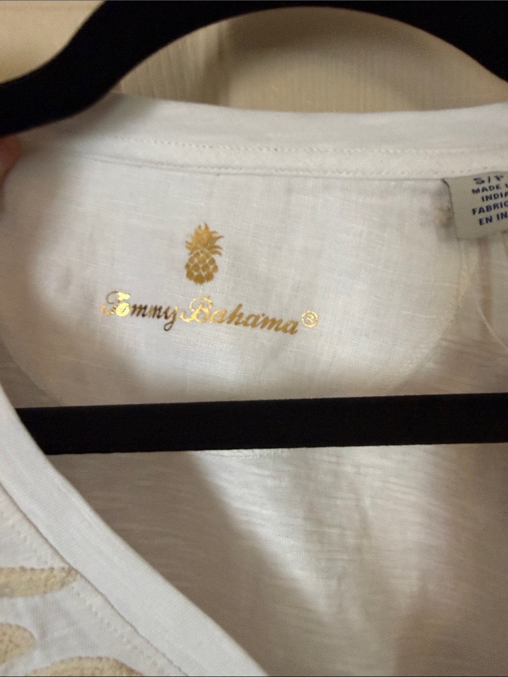 Tommy bahama nwt small White V-Neck Top Gold Sequin Floral Embroidery - Picture 4 of 5